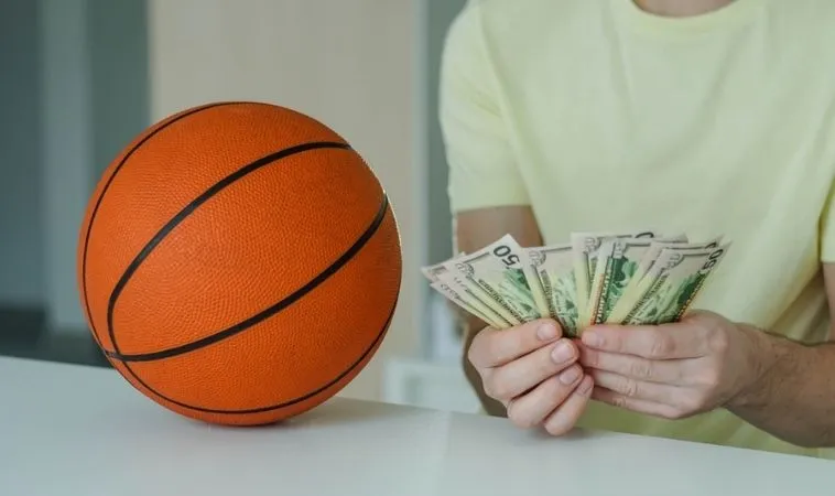 Bí Quyết Thành Công Với Cá Cược Bóng Rổ Tại VN88 2 Mức thưởng cá cược bóng rổ VN88 cực cao